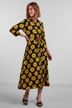 Pieces Jurk Pcjapril 3/4 Ankle Dress D2d Bc 17135407 Black/sunflower Dames Maat - S -Trendyo Trendy Winkel 800x1200 672