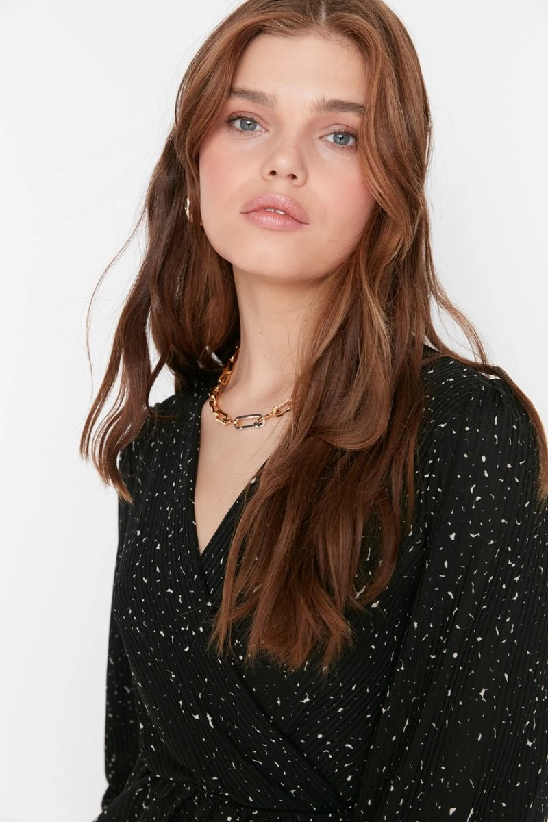 Trendyol Vrouwen Standaard Mouw Cache-coeur Schaatser Jurk 7 Trendyol Vrouwen Standaard Mouw Cache-coeur Schaatser Jurk - Afbeelding 5