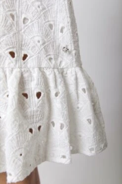 Colourful Rebel Jagger Broodrie Anglaise Jurk Wit Dames - A-lijn - Katoen - M 18 Colourful Rebel Jagger Broodrie Anglaise Jurk Wit Dames - A-lijn - Katoen - M -Trendyo Trendy Winkel 800x1200 720