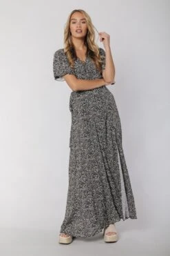 Colourful Rebel Ava Leopard Jurk Beige Dames - Wijduitlopende Fit - Viscose - S