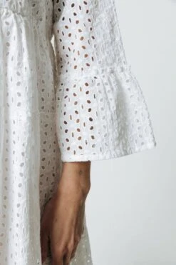 Colourful Rebel Indy Broodrie Anglaise Jurk Wit Dames - Loose Fit - Katoen - M -Trendyo Trendy Winkel 800x1200 766