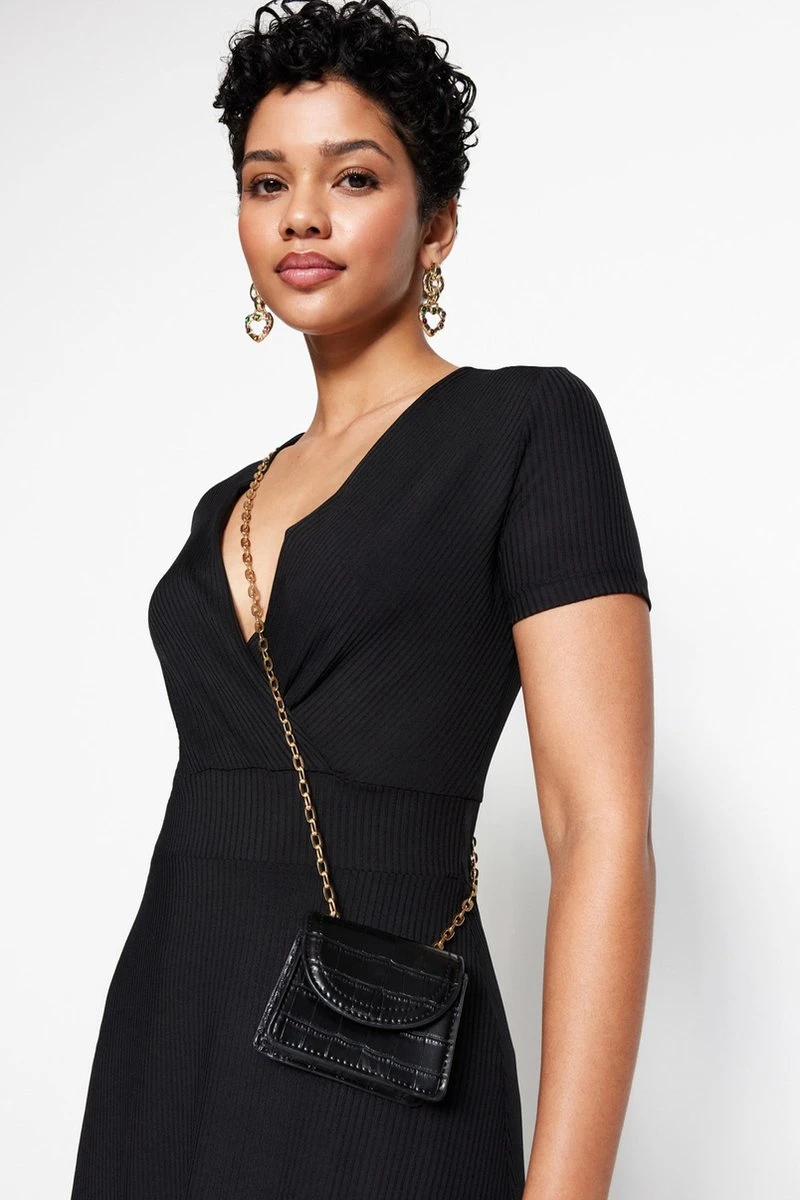 Trendyol Vrouwen Standaard Mouw Cache-coeur A-lijn Jurk 4 Trendyol Vrouwen Standaard Mouw Cache-coeur A-lijn Jurk - Afbeelding 2