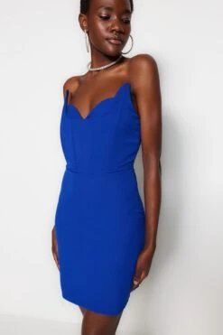 Trendyol Vrouwen Standaard Mouw Strapless Verschuiving Jurk -Trendyo Trendy Winkel 800x1200 940