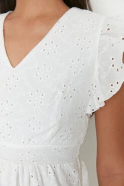 Trendyol Vrouwen Standaard Mouw V-hals Schaatser Jurk -Trendyo Trendy Winkel 800x1200 968