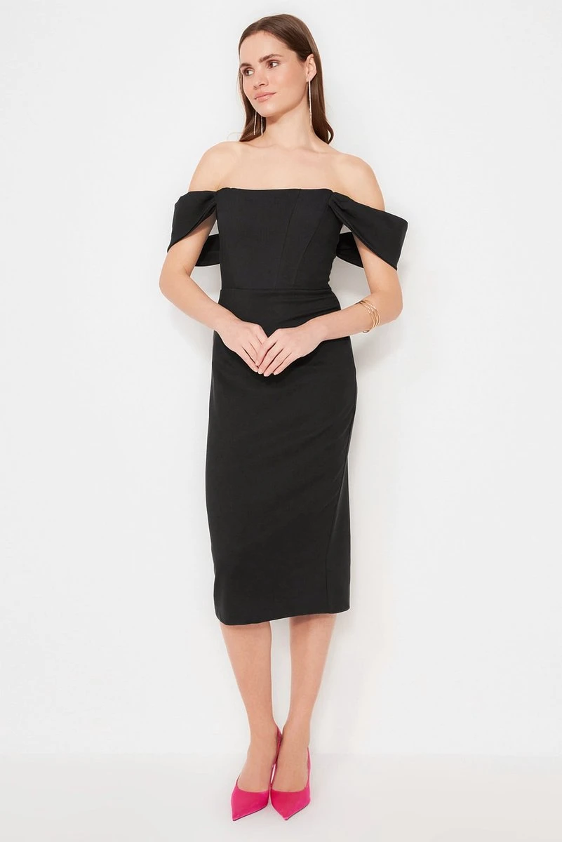 Trendyol Vrouwen Off-shoulder Carmen Kraag Bodycon Jurk 7 Trendyol Vrouwen Off-shoulder Carmen Kraag Bodycon Jurk - Afbeelding 5