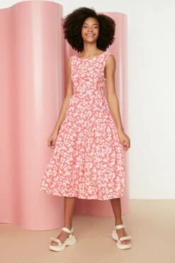 Trendyol Vrouwen Standaard Mouw Ronde Hals Schaatser Jurk -Trendyo Trendy Winkel 801x1200 60