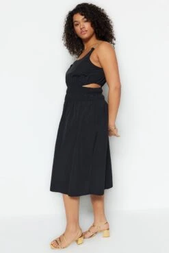 Trendyol Vrouwen Standaard Mouw V-hals Schaatser Grote Maten Jurk -Trendyo Trendy Winkel 803x1200 1