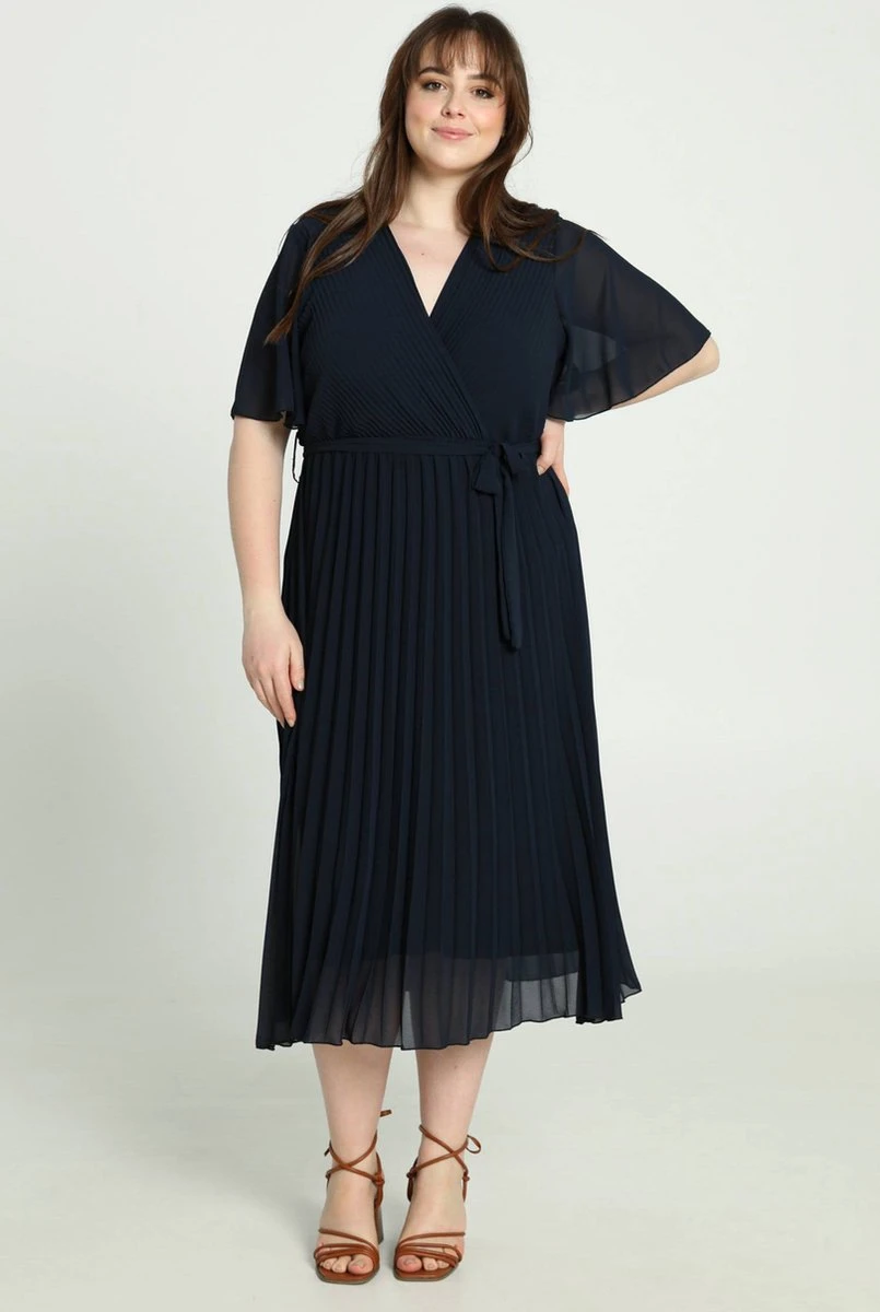 Promiss Halflange, Effen Plisséjurk Met Valse Wikkelkraag 13 Promiss Halflange, Effen Plisséjurk Met Valse Wikkelkraag - Afbeelding 11