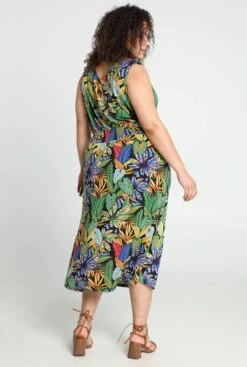 Paprika Lange Jurk In Viscose Met Hawai Print En Smalle Schouderbandjes -Trendyo Trendy Winkel 807x1200 18