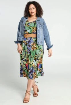 Paprika Lange Jurk In Viscose Met Hawai Print En Smalle Schouderbandjes 18 Paprika Lange Jurk In Viscose Met Hawai Print En Smalle Schouderbandjes -Trendyo Trendy Winkel 808x1200 17