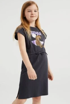 WE Fashion Meisjes Jurk Met Glitteropdruk 10 WE Fashion Meisjes Jurk Met Glitteropdruk -Trendyo Trendy Winkel 810x1200 1