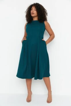 Trendyol Vrouwen Standaard Mouw Ronde Hals A-lijn Plus Size Jurk