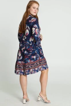 Cassis Korte Jurk In Viscose Met Etnisch Motief -Trendyo Trendy Winkel 810x1200 9