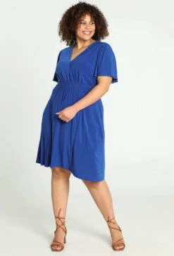 Paprika Korte, Effen Bow Jurk Met Smokwerk Op De Taille -Trendyo Trendy Winkel 815x1200 4