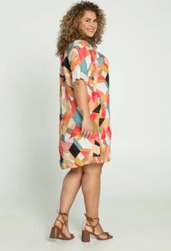 Paprika Korte, Linnen Jurk Met Grafisch Motief -Trendyo Trendy Winkel 818x1200 26