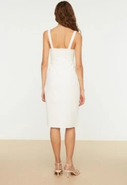 Trendyol Vrouwen Standaard Mouw Vierkante Kraag Bodycon Jurk -Trendyo Trendy Winkel 821x1200 8