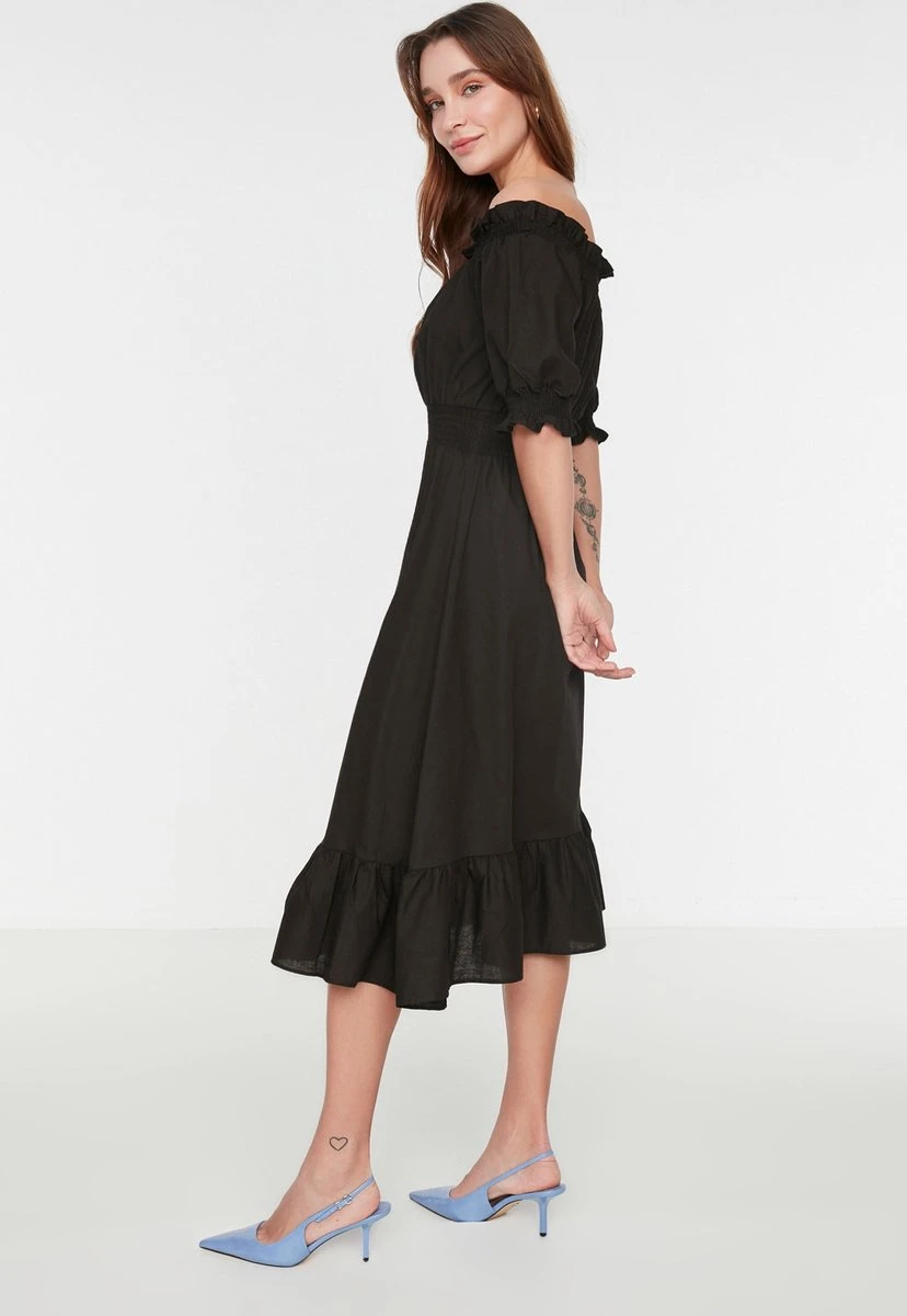 Trendyol Vrouwen Ballon Mouw Carmen Kraag Schaatser Jurk 9 Trendyol Vrouwen Ballon Mouw Carmen Kraag Schaatser Jurk - Afbeelding 7