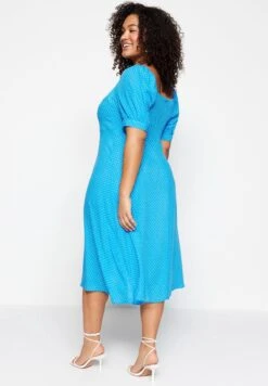Trendyol Vrouwen Standaard Mouw Vierkante Kraag A-lijn Plus Size Jurk -Trendyo Trendy Winkel 833x1200 16