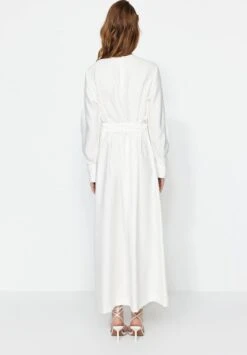 Trendyol Vrouwen Standaard Mouw Ronde Hals Verschuiving Jurk -Trendyo Trendy Winkel 836x1200 10