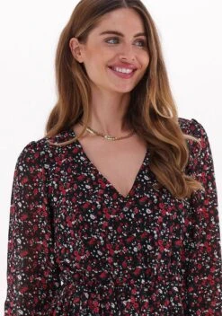 Colourful Rebel Olsa Flower Jurk Rood Dames - A-lijn - Viscose - M -Trendyo Trendy Winkel 841x1200 3