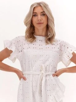 Colourful Rebel Jagger Broodrie Anglaise Jurk Wit Dames - A-lijn - Katoen - M 19 Colourful Rebel Jagger Broodrie Anglaise Jurk Wit Dames - A-lijn - Katoen - M -Trendyo Trendy Winkel 893x1200