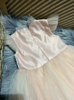 Merkloos Luxe Feestjurk-effen Jurk-tule Jurk-meisjes Jurk-galajurk-bruidsjurk-prinsessen Jurk-danseres Jurk-bruidsmeisjes-bruiloft-verjaardag-fotoshoot-doopsel-vormsel-lente Feest-ballet- Lichte Zalmkleur-bloem-pailletten-katoen Polyester-2 Jaar (maat 92) -Trendyo Trendy Winkel 899x1200 14