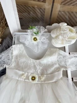 Merkloos Luxe Feestjurk-bruidsjurk-Baby Jurk-doopjurk -dooppakje-ivoorkleur Jurk Met Lange Mouwen-onderhemd-haarband-schoentjes-kousenbroek-borduurwerk-new Born -geschenkdoos-kraamcadeau-fotoshoot Newborn-5 Delige Set-bloemenmotief-maat 56/62 (1 Tem 6maanden) -Trendyo Trendy Winkel 899x1200