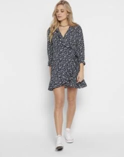 ONLY ONLCARLY L/S WRAP SHORT DRESS NOOS WVN Dames Jurk - Maat 40 -Trendyo Trendy Winkel 943x1200 3